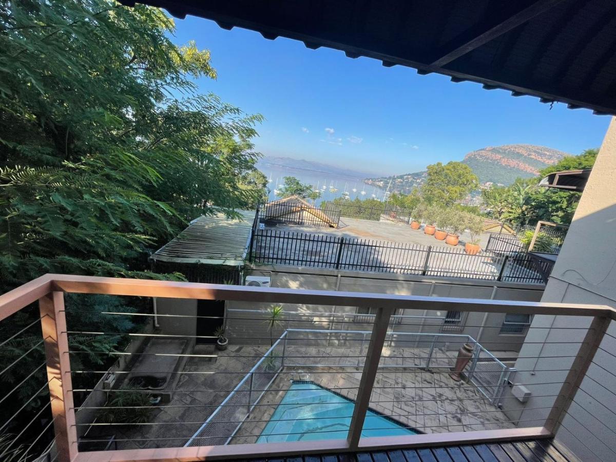 The Black Crown Hotel Hartbeespoort Buitenkant foto